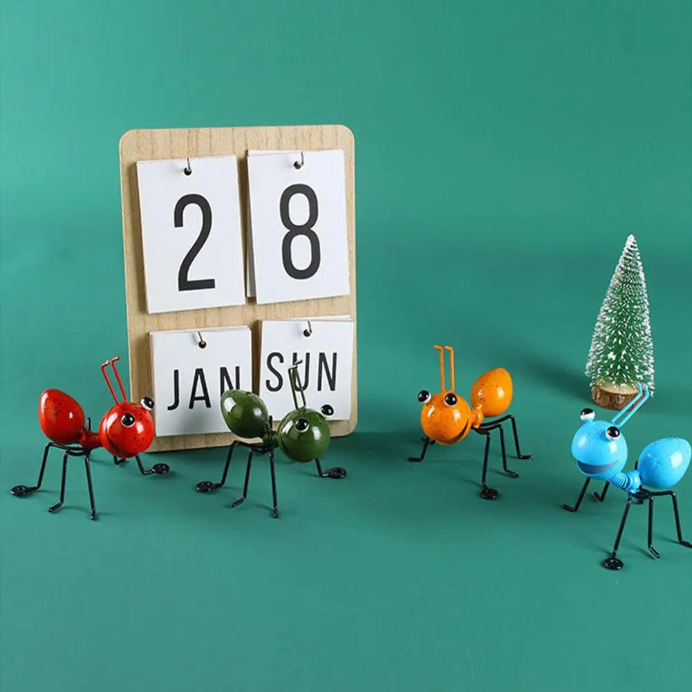 4/2pcs Iron Art Ant Statue Garden Decor Figure Stand Ant For Outdoor Yard Lawn Decoration Ant Sculpture Home Desktop Decor