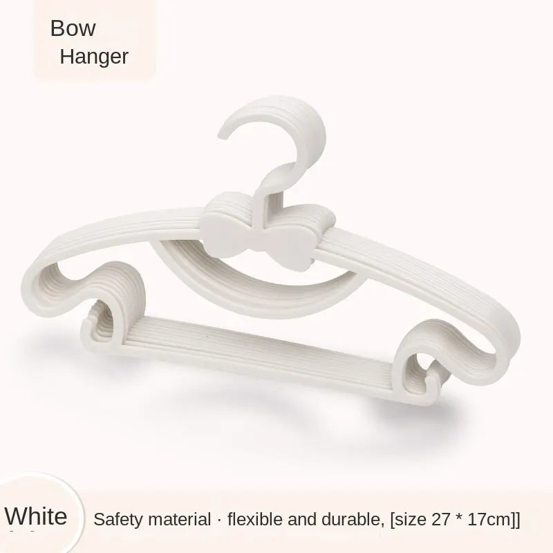 10Pcs Adjustable Baby Hangers – Cute Windproof Kids Clothes Hanger Set with Space-Saving Interlocking Design