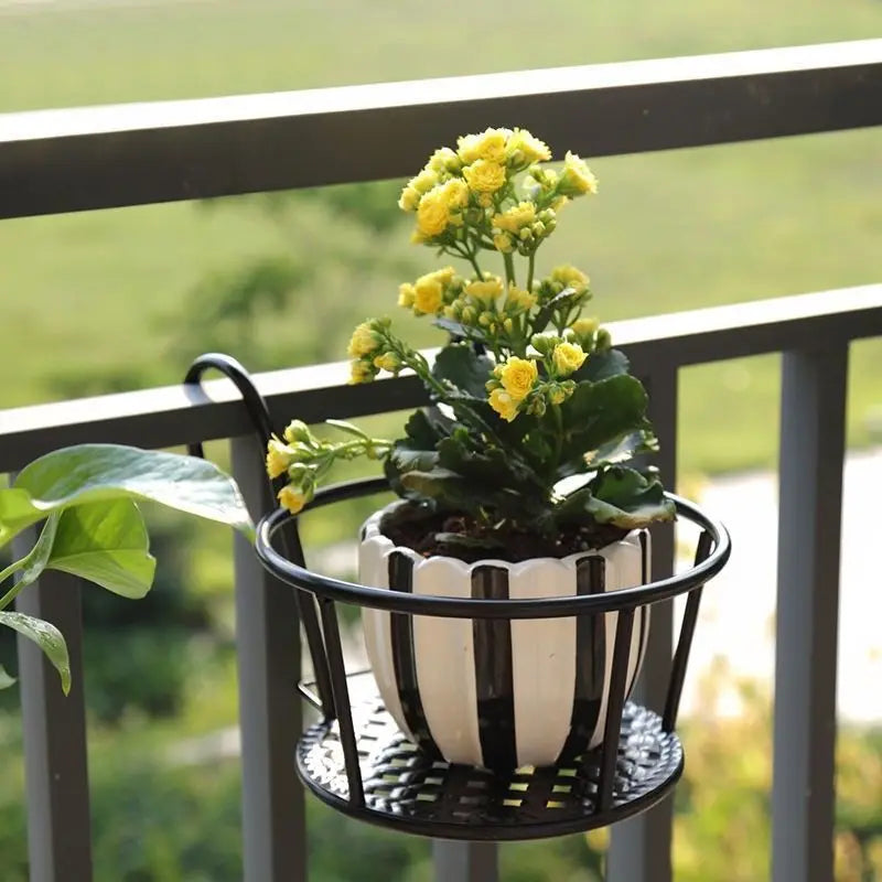 1PC Iron Art Hanging Baskets Flower Pot Balcony Hanging Plant Round Racks Railing Fence Outdoor Window Bonsai Stand Decoration